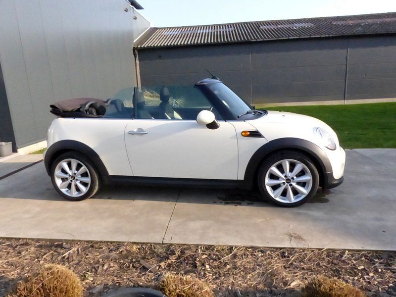 MINI Cabrio