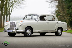 Mercedes 220