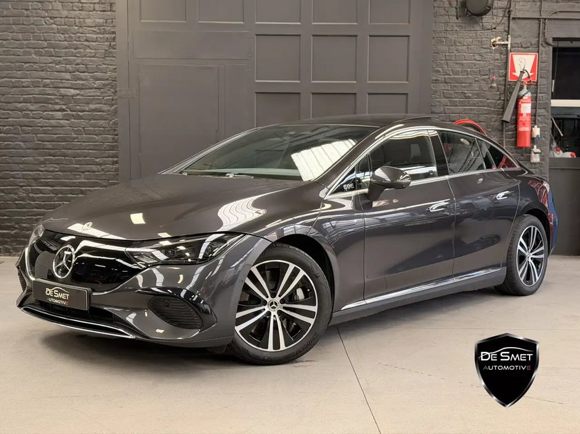 Mercedes EQE