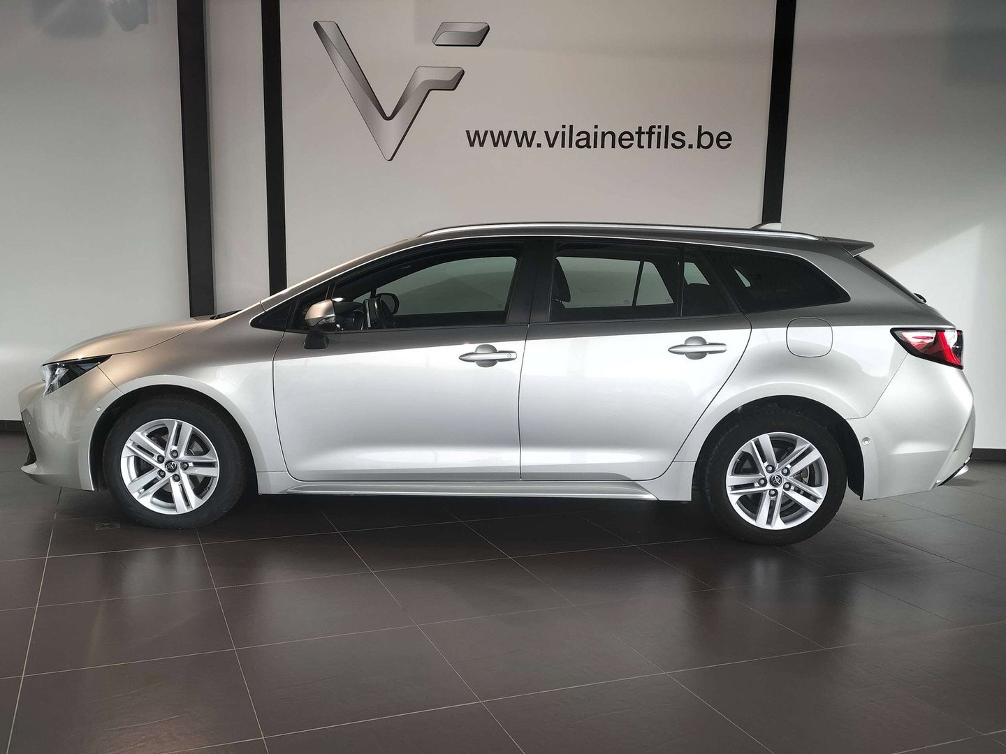 Toyota Corolla thumb 1