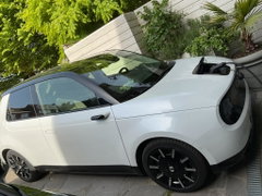 Honda E