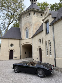 MG MGA