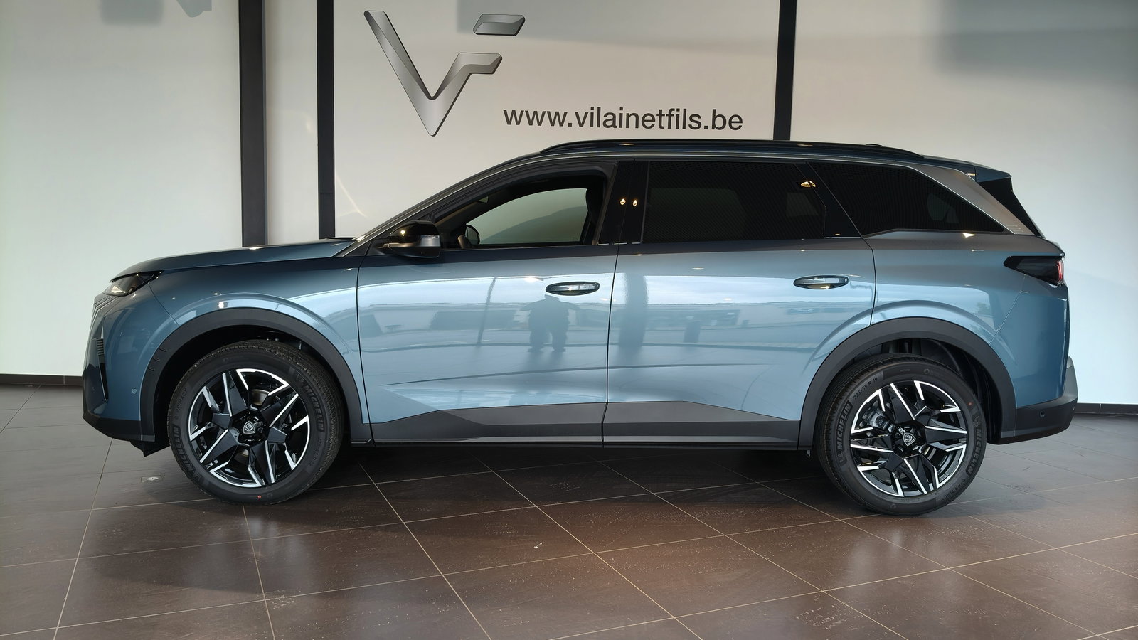 Peugeot 5008 thumb 1