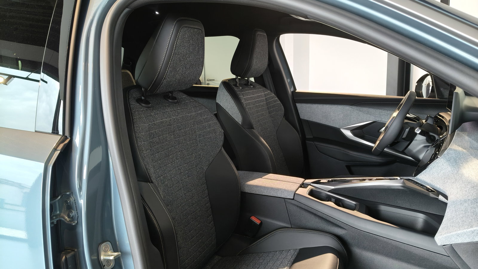 Peugeot 5008 thumb 4
