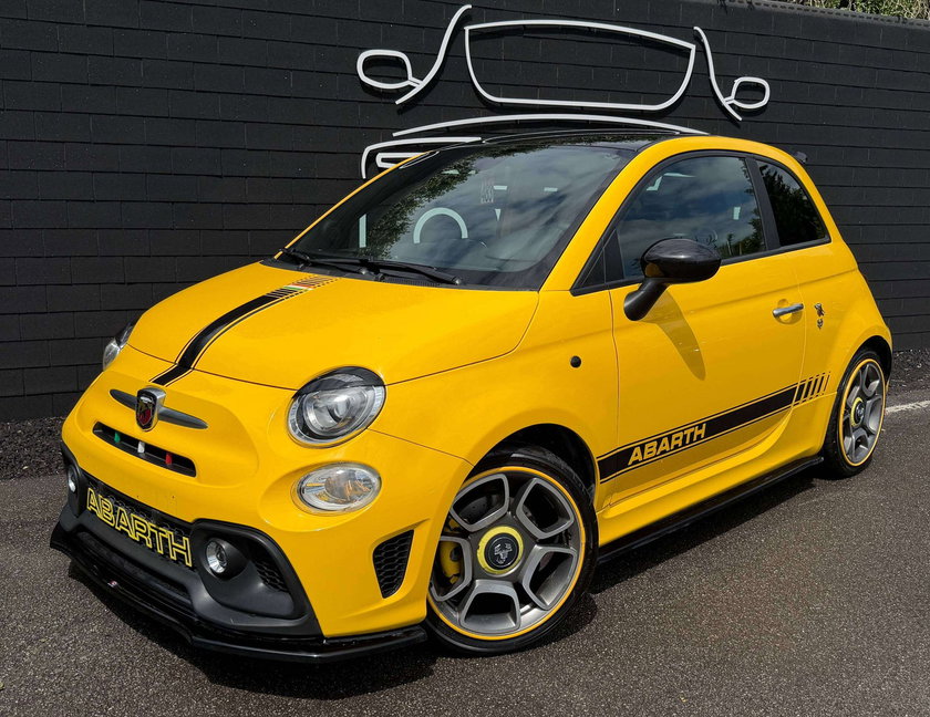 Abarth 595 1.4 T-Jet+AIRCO+CAMERA+ECRAN+JANTES+EURO 6D-T