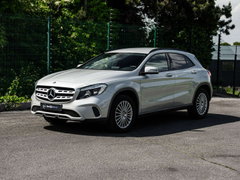 Mercedes GLA