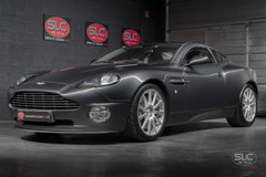 Aston Martin V12 Vanquish