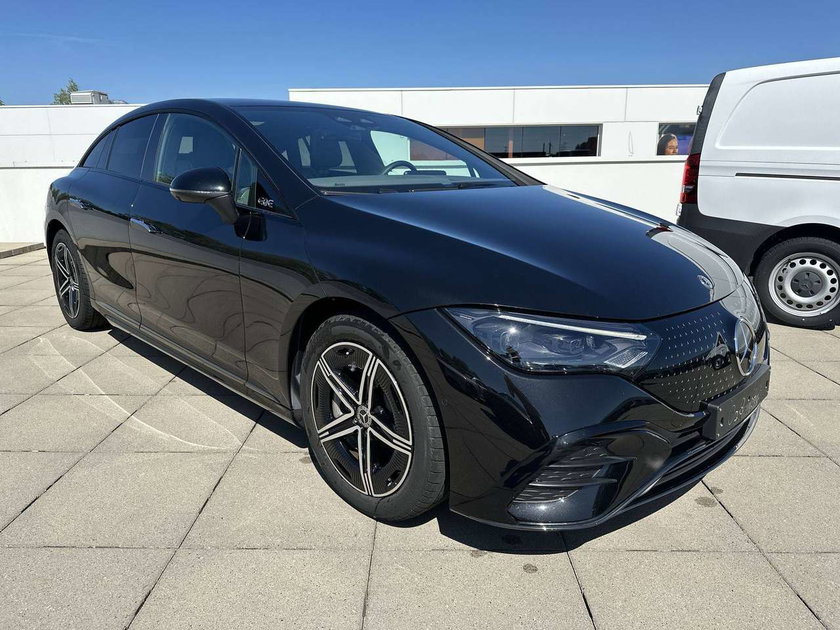 Mercedes EQE