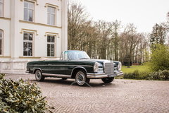 Mercedes 220 SE