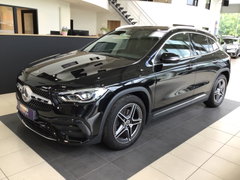 Mercedes GLA