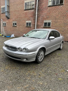 Jaguar X-Type