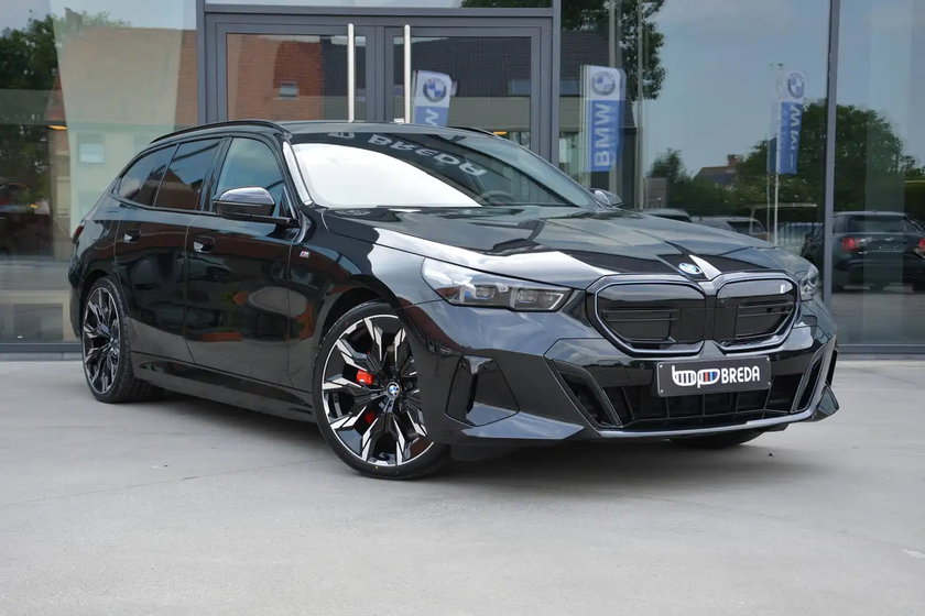 BMW i5
