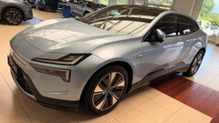 POLESTAR 4