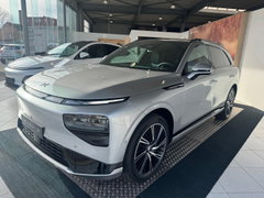 XPENG G9