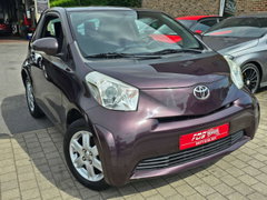 Toyota iQ