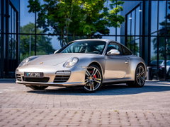 Porsche 911 CARRERA