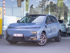 Leapmotor B10