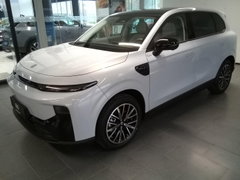 Leapmotor B10