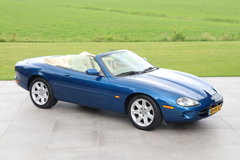 Jaguar XK