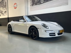 Porsche 911 CARRERA