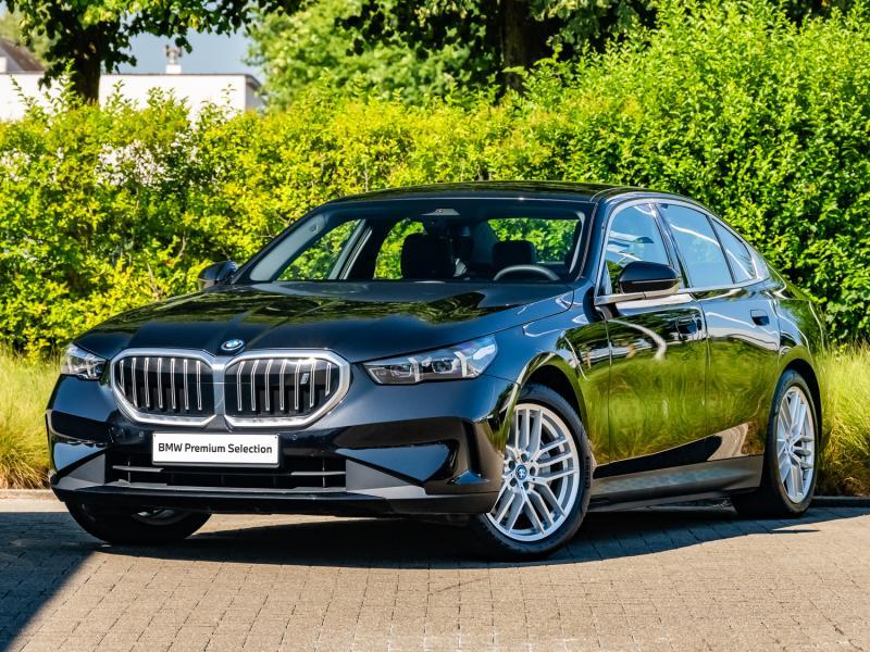 BMW i5