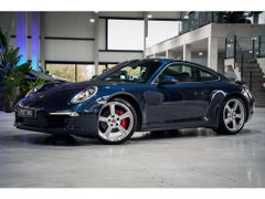 Porsche 911 CARRERA