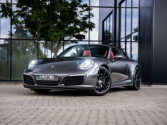 Porsche 911 CARRERA