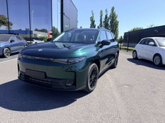 Leapmotor C10