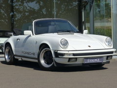 Porsche 911 CARRERA