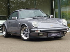Porsche 911 CARRERA