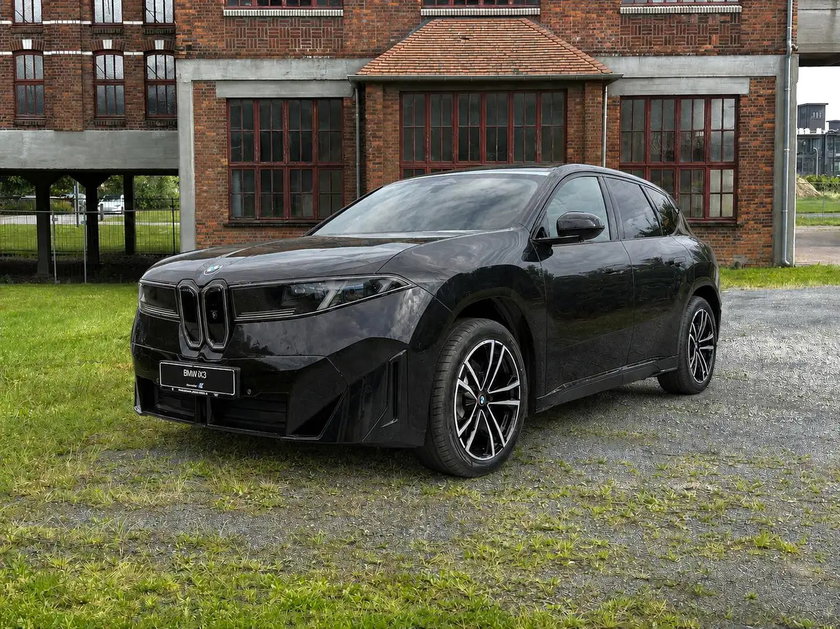 BMW IX3