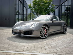 Porsche 911 CARRERA
