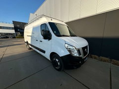 Nissan NV400