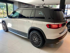 Mercedes GLB