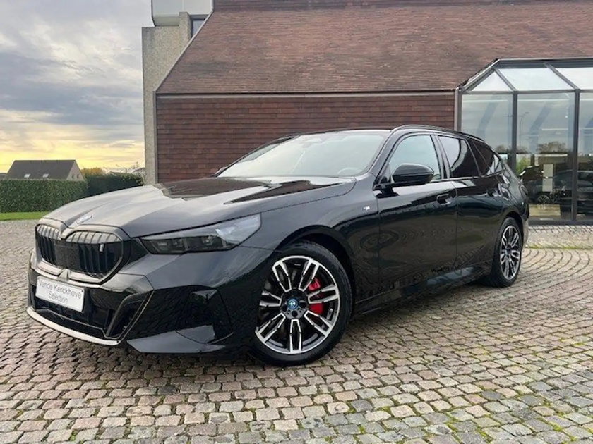 BMW i5