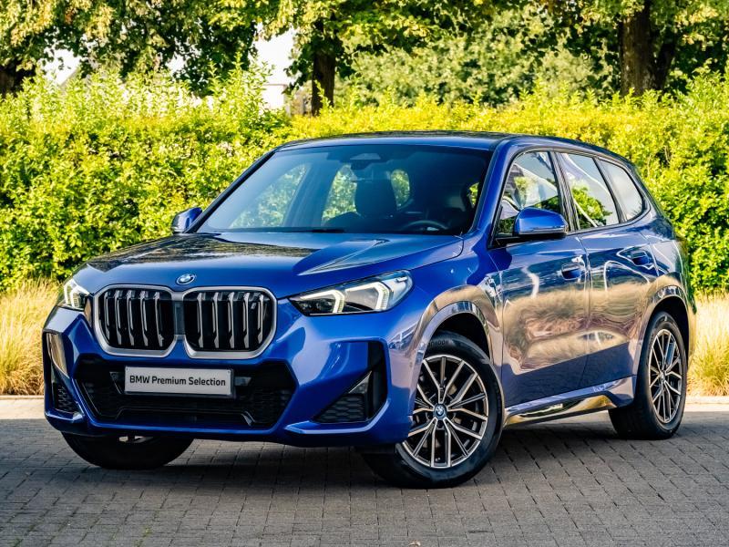BMW iX1