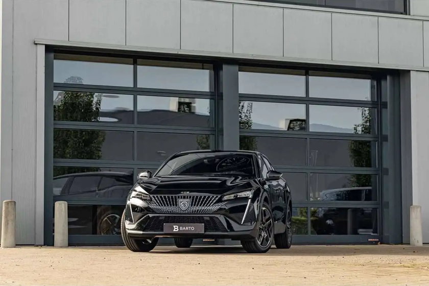 Peugeot 408