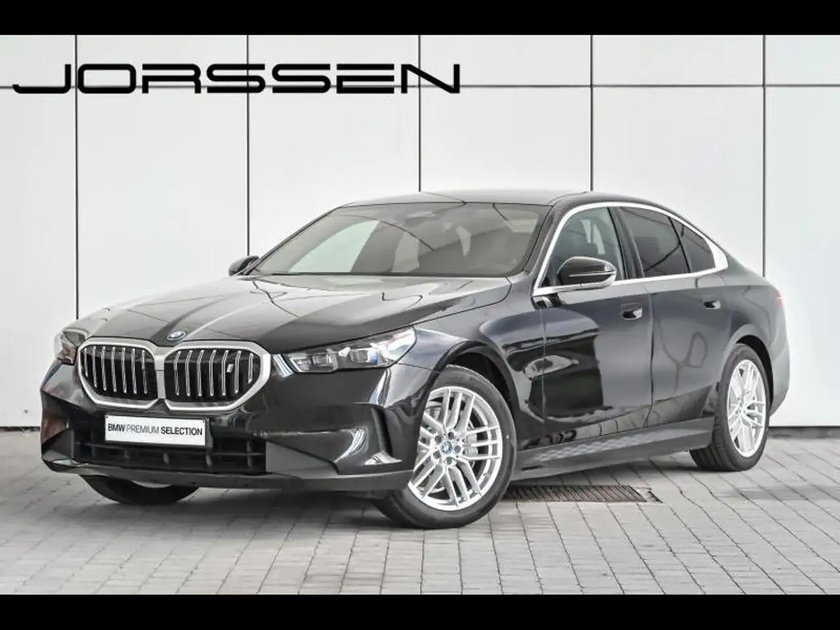 BMW i5