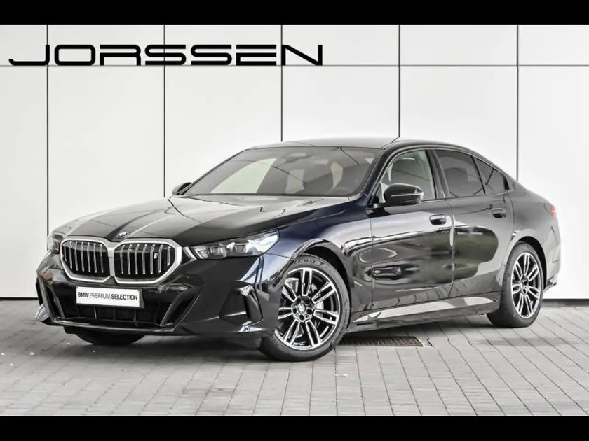 BMW i5