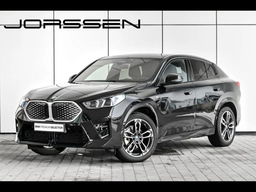 BMW IX2