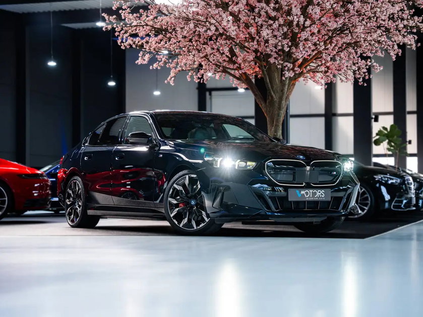 BMW i5