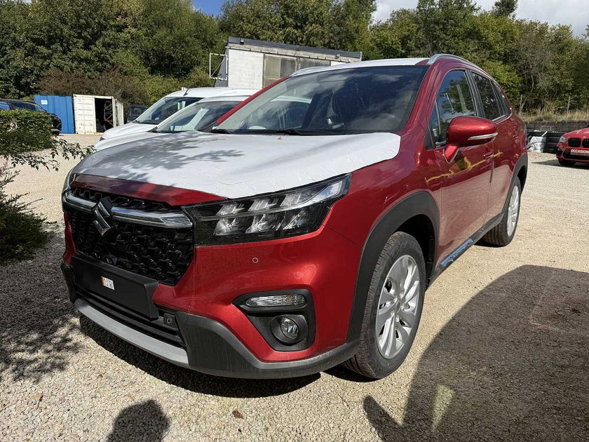 Suzuki S-CROSS