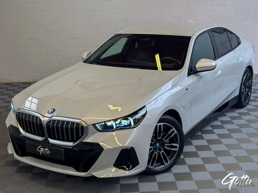BMW 530