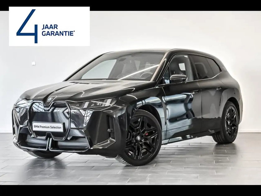 BMW iX