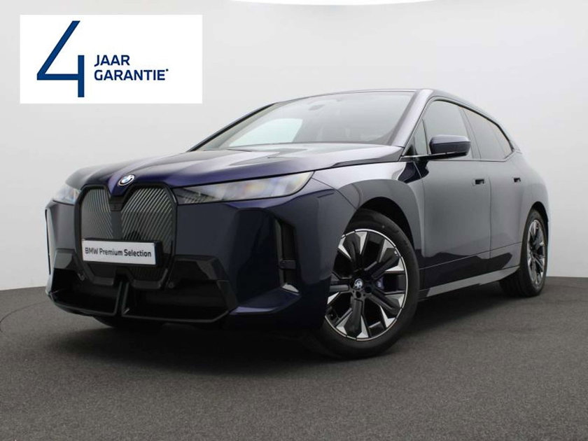 BMW iX
