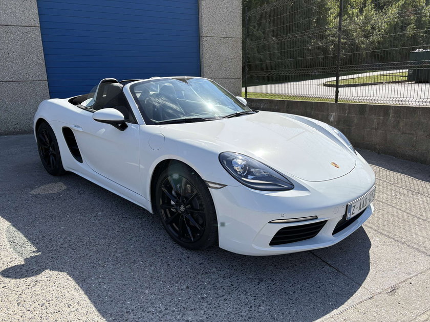 Porsche 718