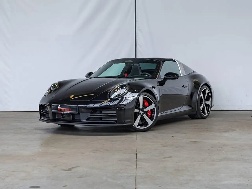 Porsche 992