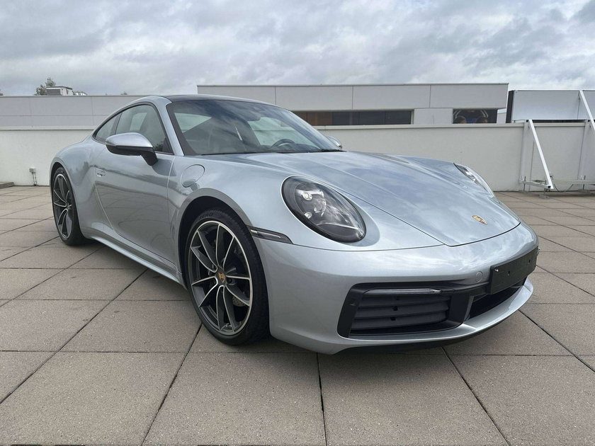 Porsche 992