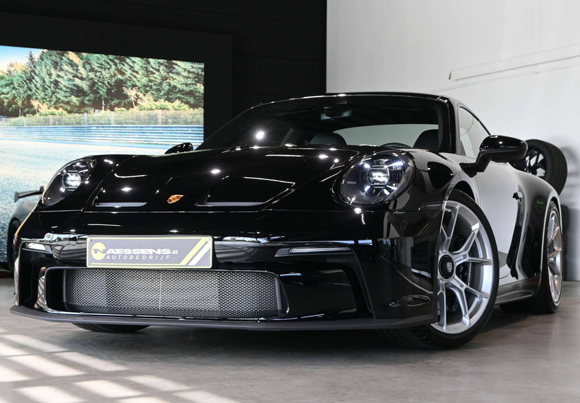 Porsche 992