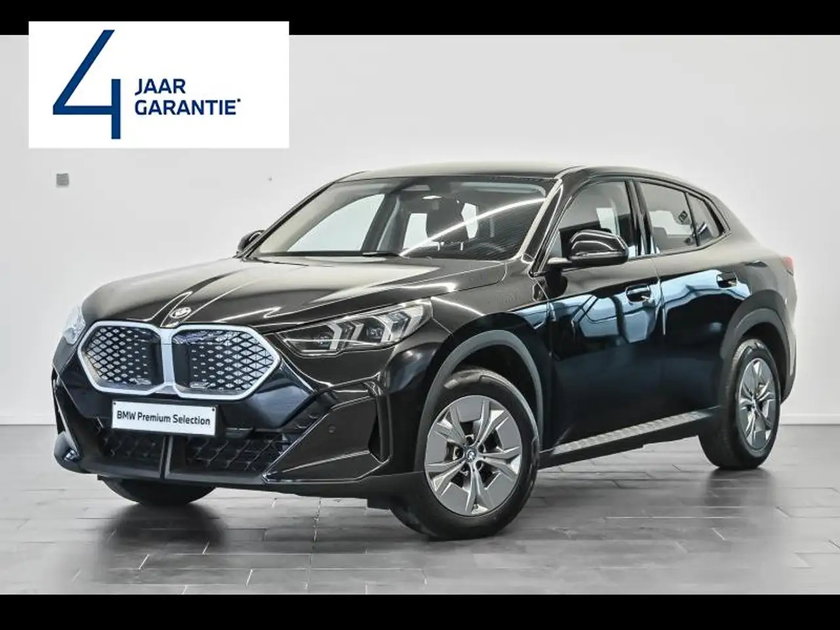 BMW IX2
